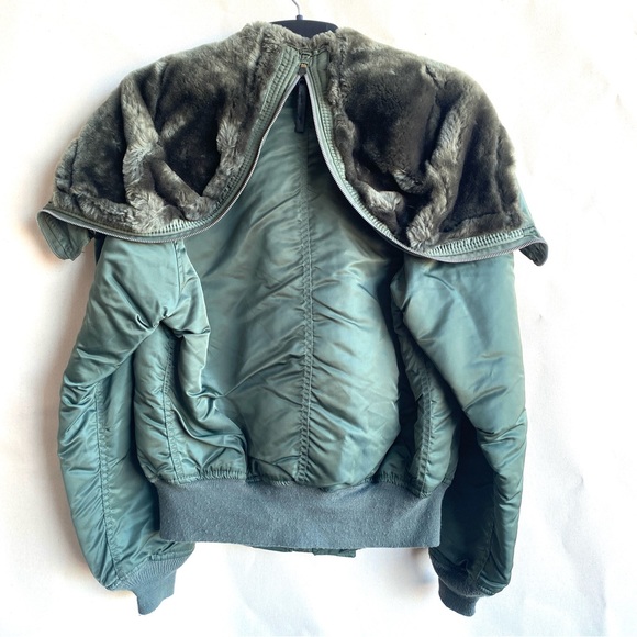 Alpha Industries N2B Bomber-EUC - Picture 11 of 12